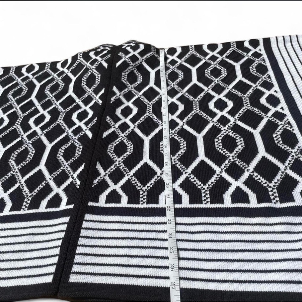 NWT Anne Klein Black White Full Zip Poncho Geometric Sweater Woman's Large - Picture 8 of 8